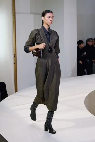 Look 20